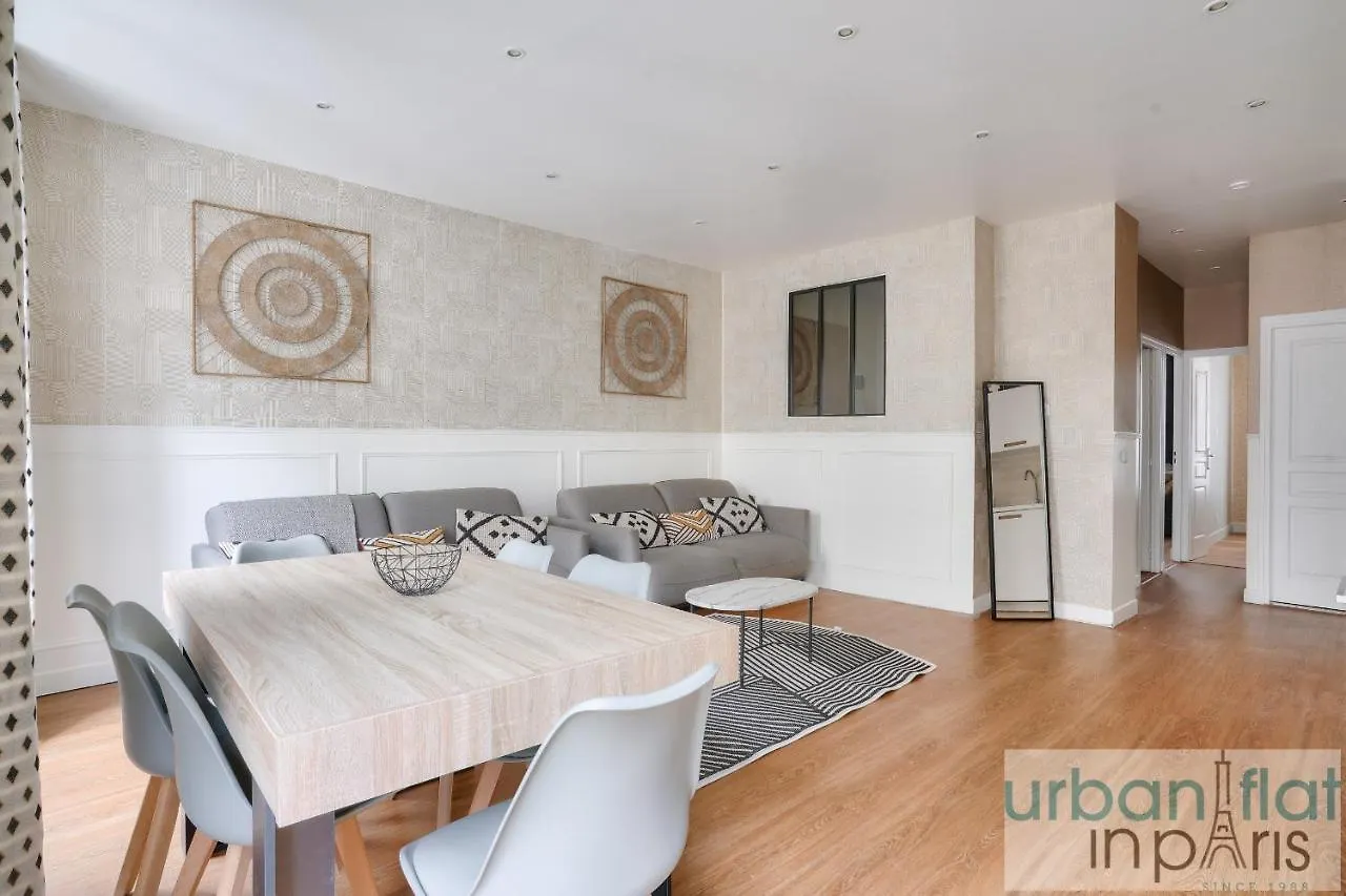 23 - Charming 3Bdr Parisian Apartment In Montorgueil 0*, Paris
